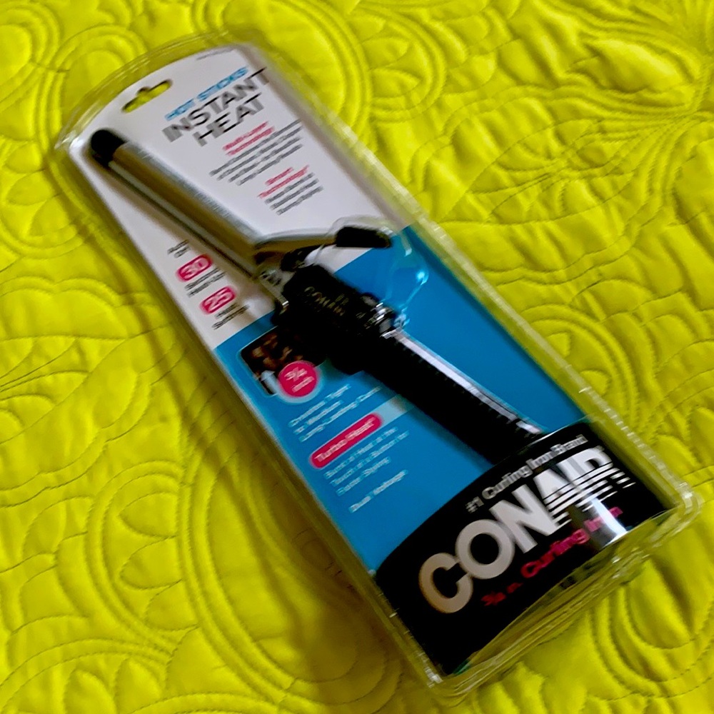 CONAIR 3/4 inch Curling Iron, brand new!
